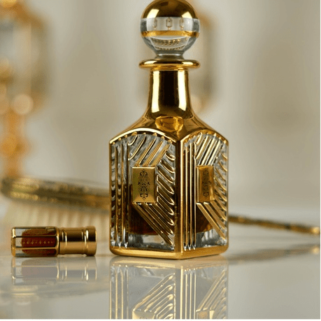 Attar, Perfume Oil & Essential Oil: Understanding the Differences and Benefits of Traditional Scents - Tarifé Attär